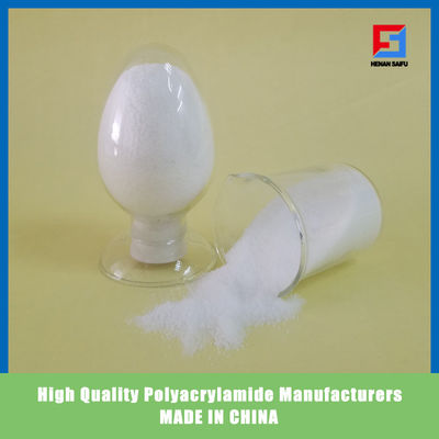 Floculante Cationic químico orgânico do polímero do pó do Polyacrylamide de CPAM para o tratamento da água